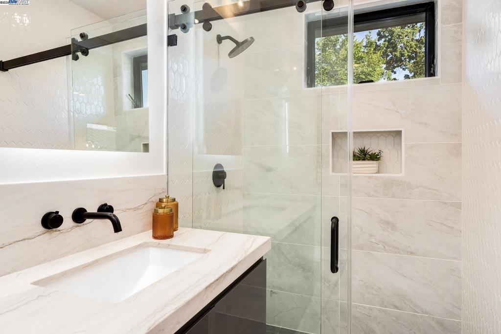 CAMEO ACRES - Residential