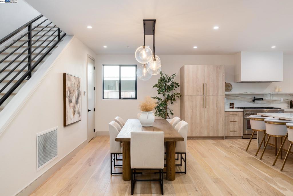 CAMEO ACRES - Residential
