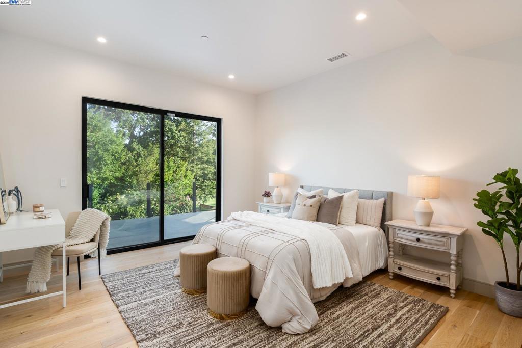 CAMEO ACRES - Residential