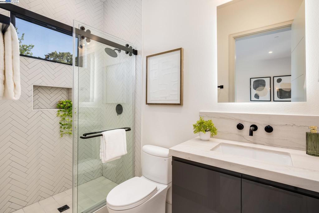 CAMEO ACRES - Residential