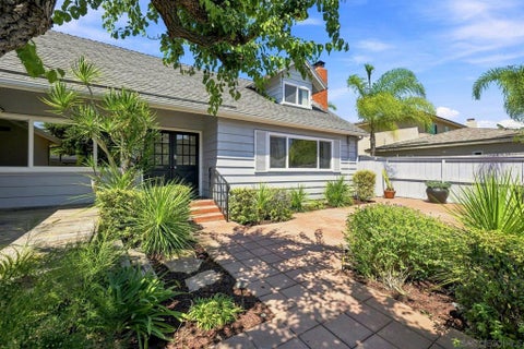 Photo of 2790 Palomino CIR, La Jolla, CA 92037 (MLS # 260022127SD)