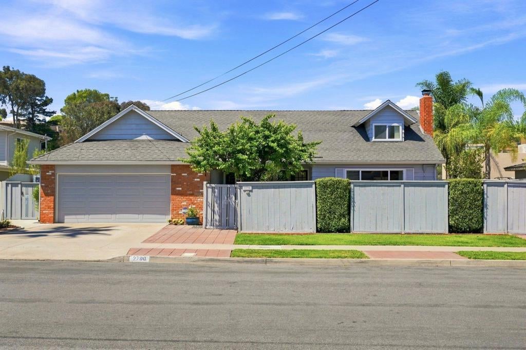Photo of 2790 Palomino CIR, La Jolla, CA 92037 (MLS # 260022127SD)