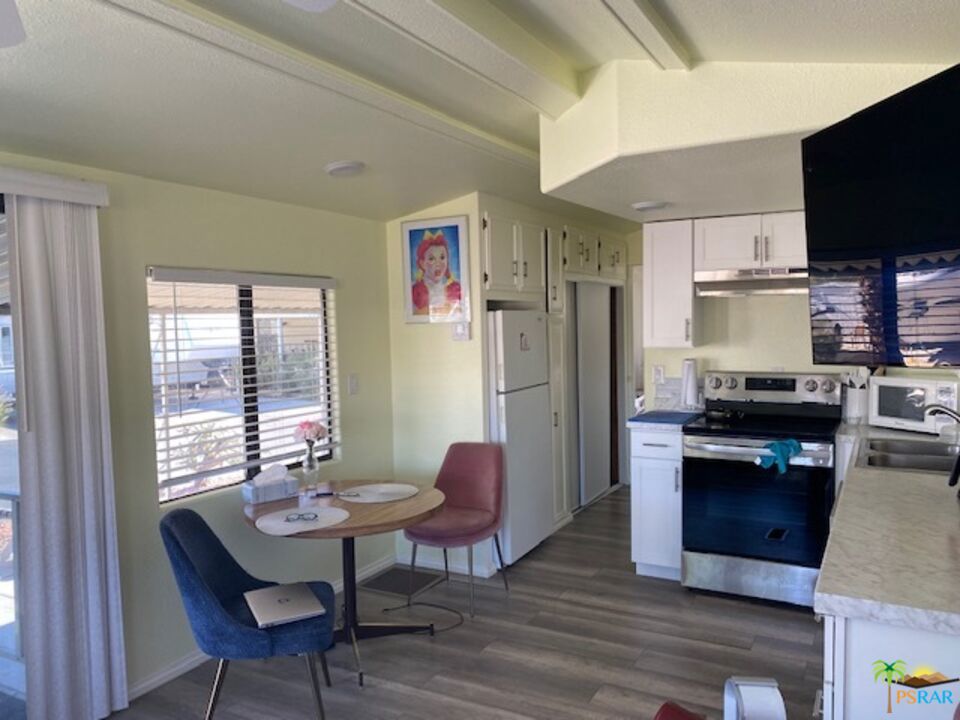 Desert Shadows Rv Re - Residential Lease