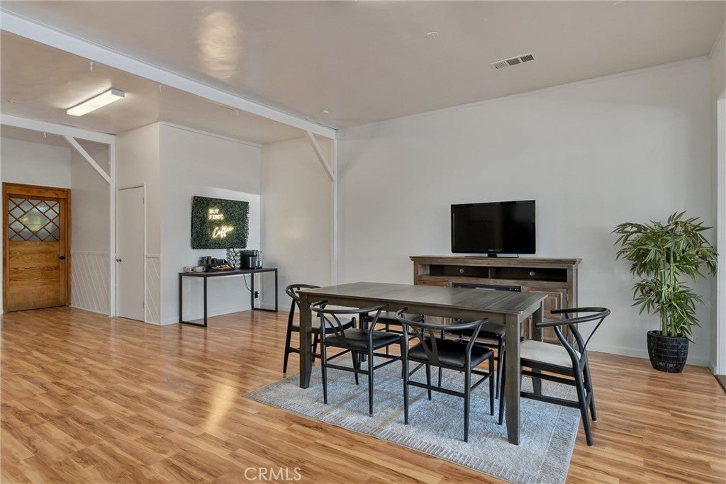 6294 Skyway