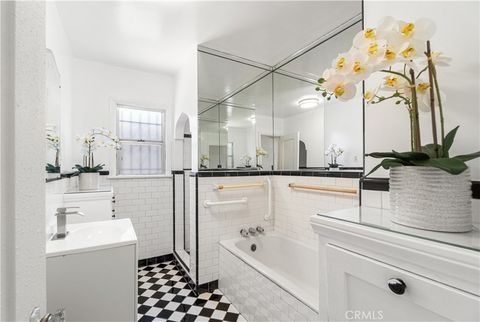 Tiny photo for 2027 W 70th Street, Los Angeles, CA 90047 (MLS # SB25156940)
