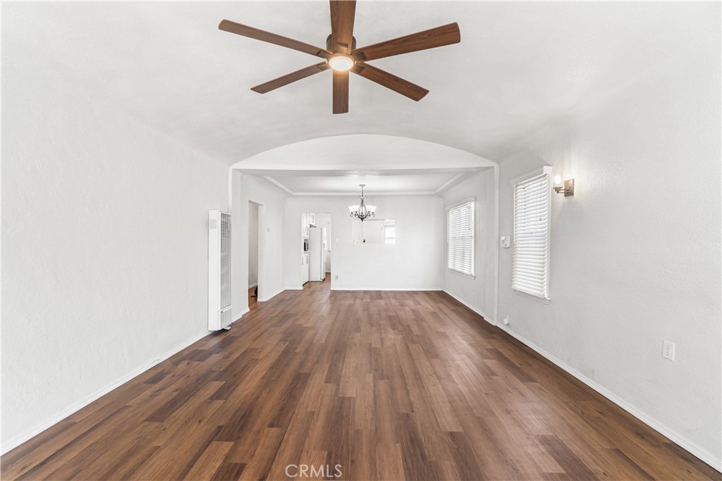 2027 W 70th Street