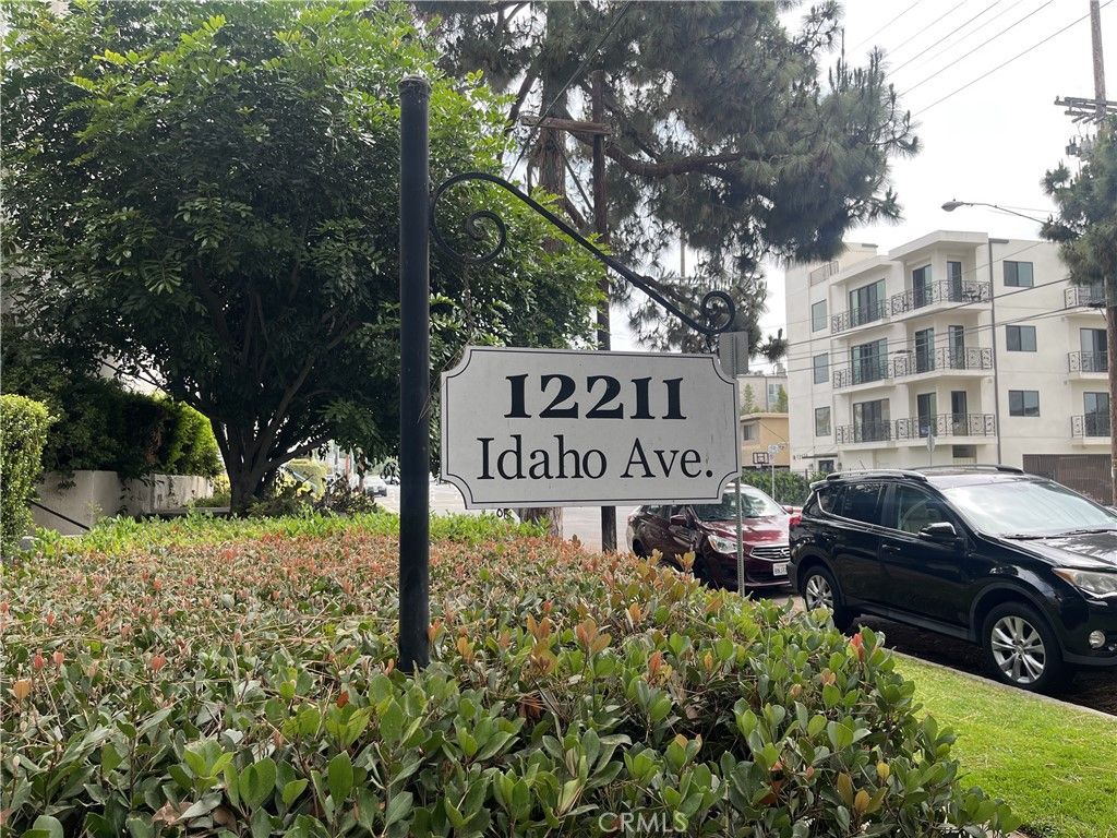 Photo of 12211 Idaho Avenue #101, Los Angeles, CA 90025 (MLS # SB25228301)