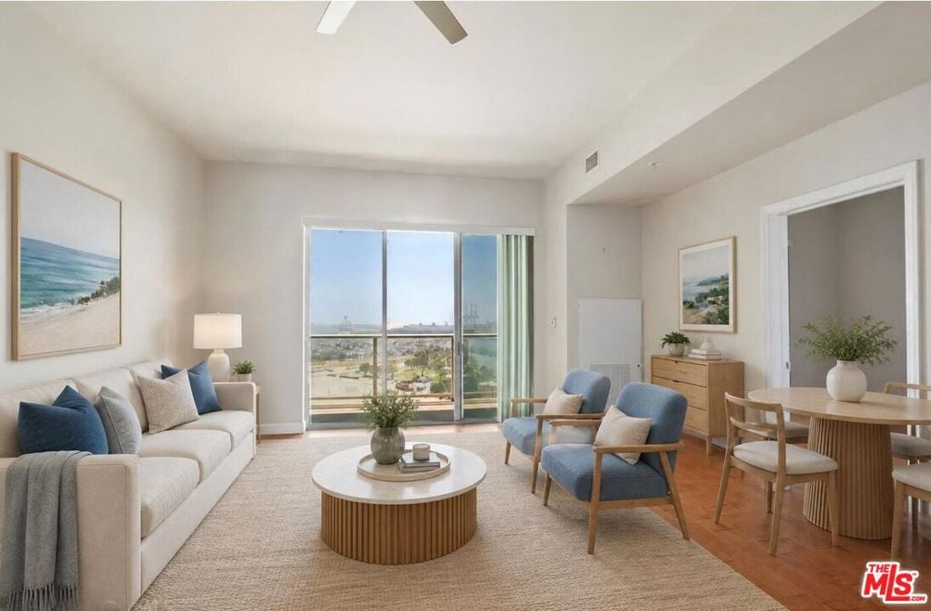 488 E Ocean Boulevard 1210