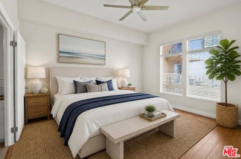 Photo of 488 E Ocean Boulevard #1210, Long Beach, CA 90802 (MLS # 26104101)