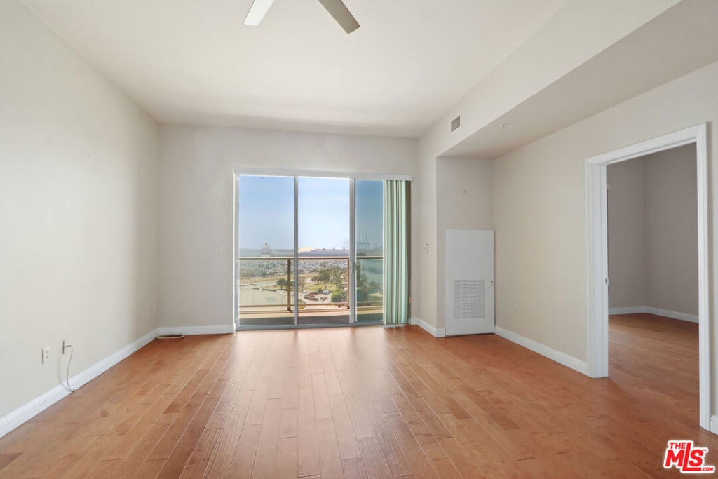 488 E Ocean Boulevard 1210