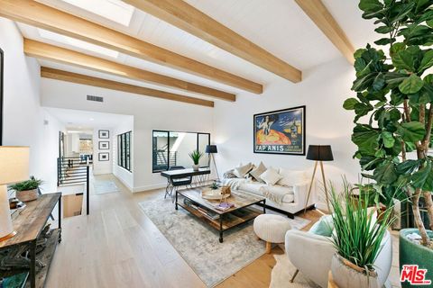 Photo of 6502 Dume Drive, Malibu, CA 90265 (MLS # 25558575) Photo of 6502 Dume Drive, Malibu, CA 90265 (MLS # 25558575)