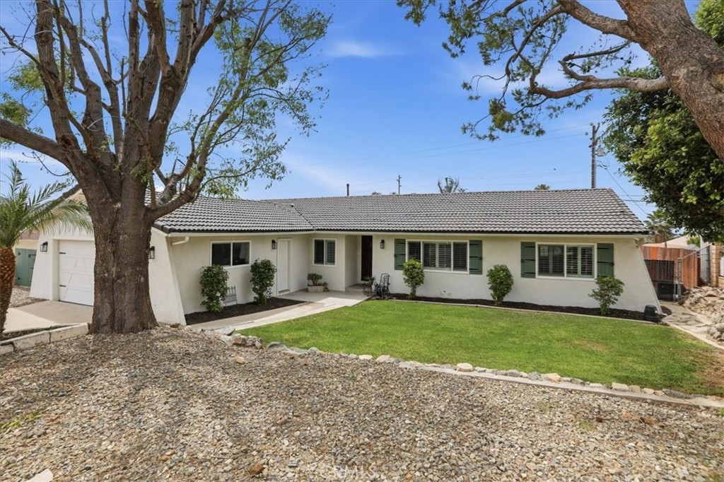 4130 Mount Verde