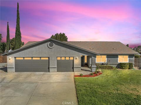 Photo of 15850 Elcona PL, Victorville, CA 92395 (MLS # HD26110110)