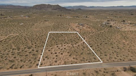 Photo of 59520 Reche Road, Landers, CA 92285 (MLS # JT26002628)