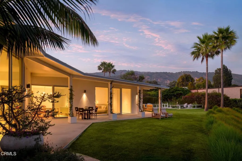 Carpinteria, California 93013, United States, 4 Bedrooms Bedrooms, ,3 BathroomsBathrooms,Residential,Active,247563