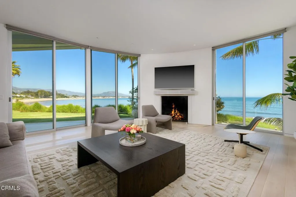 Carpinteria, California 93013, United States, 4 Bedrooms Bedrooms, ,3 BathroomsBathrooms,Residential,Active,247563