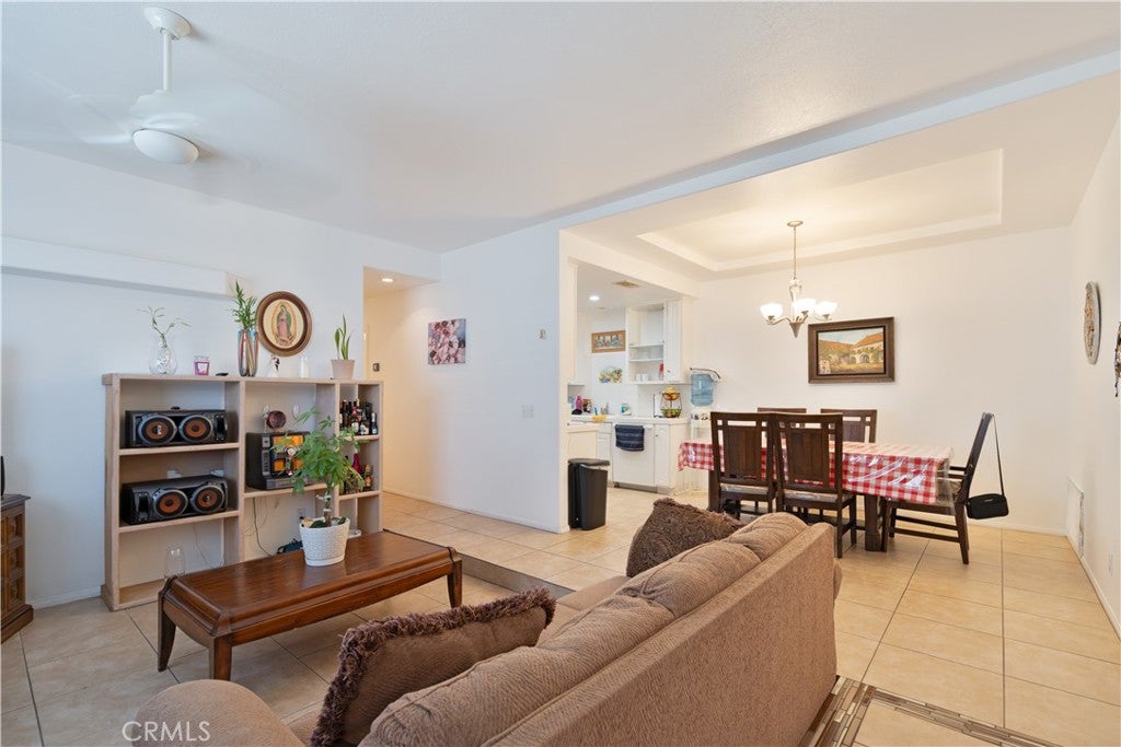 32320 Desert Vista