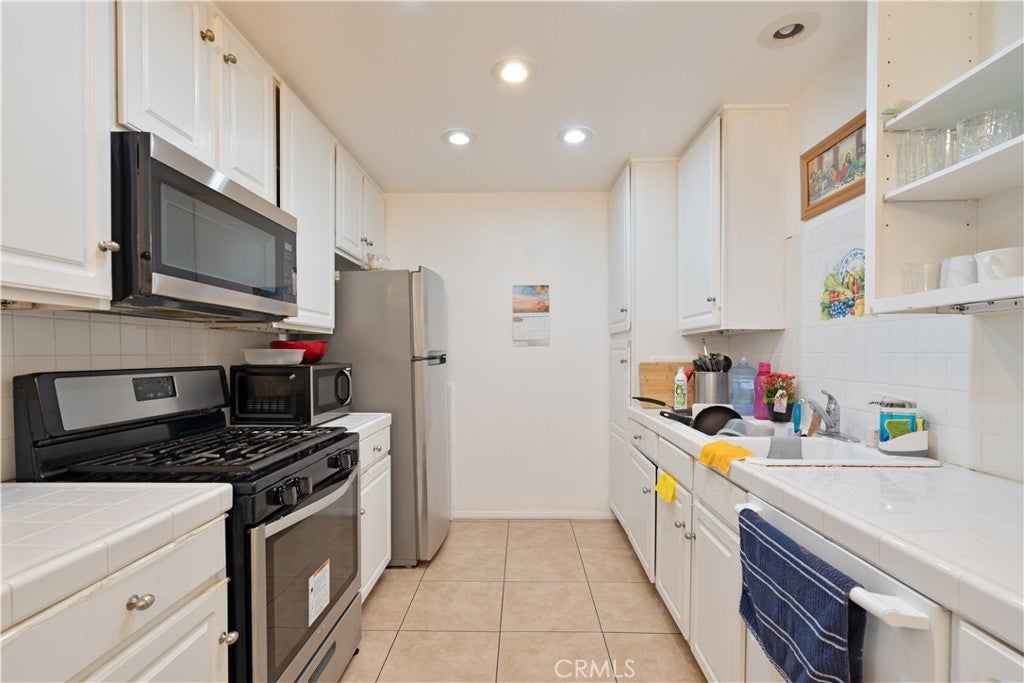 32320 Desert Vista
