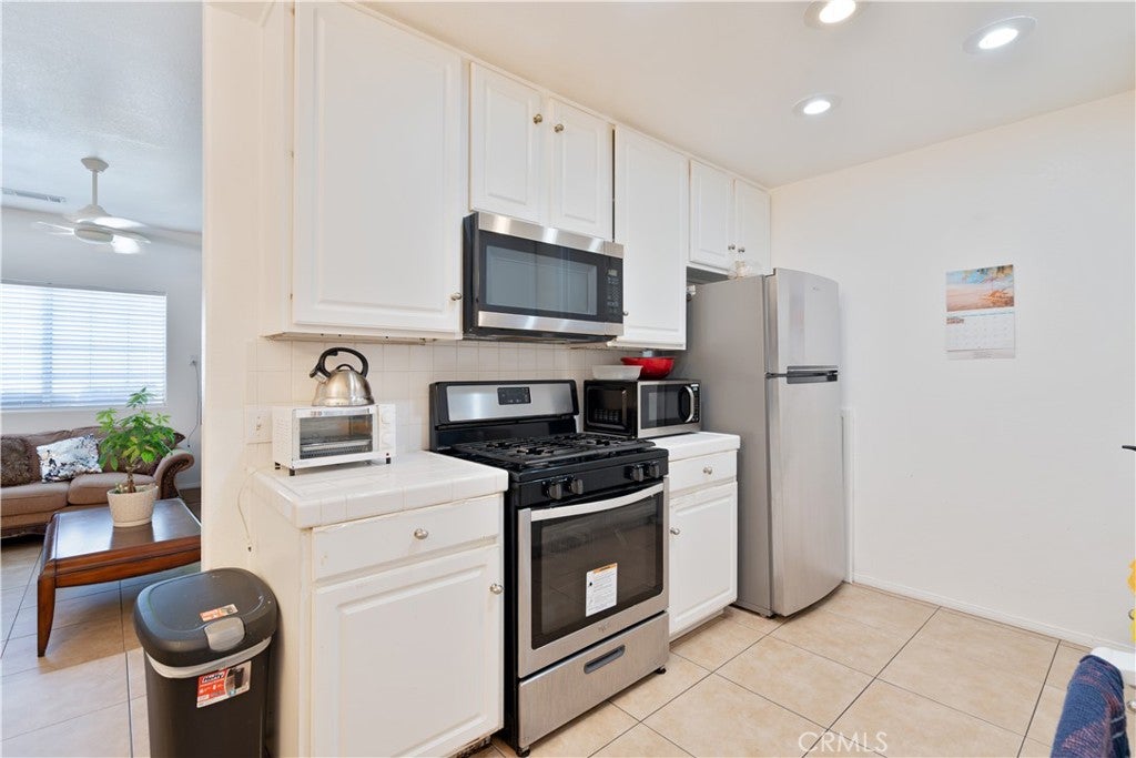 32320 Desert Vista