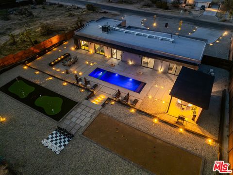 Photo of 60323 La Mirada Trail, Joshua Tree, CA 92252 (MLS # 26653399)