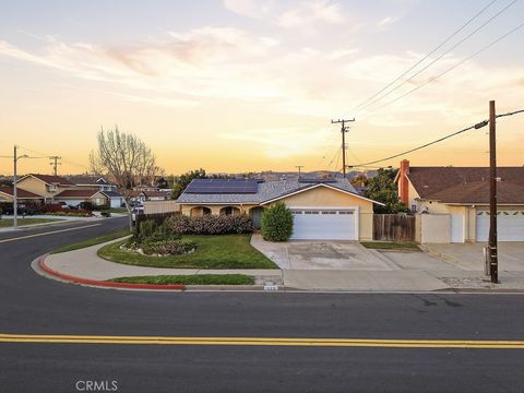 Tiny photo for 1623 Regent, Camarillo, CA 93010 (MLS # PW26029802)