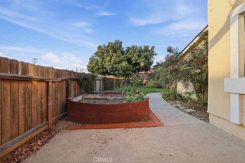 Tiny photo for 1623 Regent, Camarillo, CA 93010 (MLS # PW26029802)