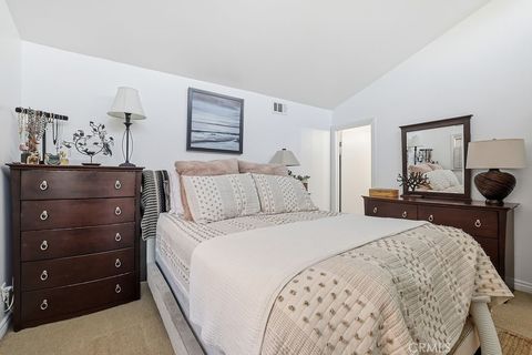 Tiny photo for 1623 Regent, Camarillo, CA 93010 (MLS # PW26029802)