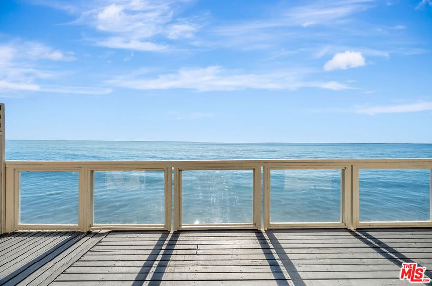 This one bedroom, one bath apartment is located on the west end of the building and enjoys views of the beach and Paradise Cove up to Point Dume.  new kitchen and appliances. Malibu Road is isolated from PCH so there is no traffic noise. This unit comes with a two car garage and shared washer and dryer.  Malibu Road is great for walking the beach or bicycling on the road to the Malibu City Center for stores , restaurants, Farmers Market and the Library.  The Pelicans, Dolphins,and other sea life are waiting for your arrival. Great for a full time residence or a weekend retreat from LA or the Valley.