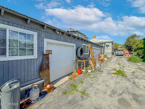 Tiny photo for 954 Thompson Boulevard, Ventura, CA 93001 (MLS # 226000602)