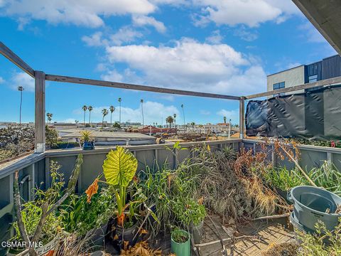 Tiny photo for 954 Thompson Boulevard, Ventura, CA 93001 (MLS # 226000602)