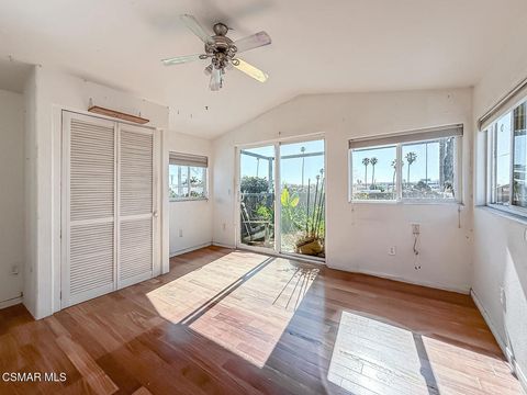 Tiny photo for 954 Thompson Boulevard, Ventura, CA 93001 (MLS # 226000602)