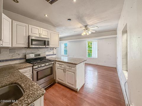 Tiny photo for 954 Thompson Boulevard, Ventura, CA 93001 (MLS # 226000602)