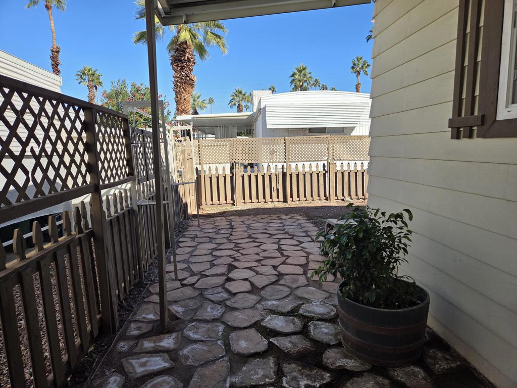 Royal Palms - Manufactured In Park