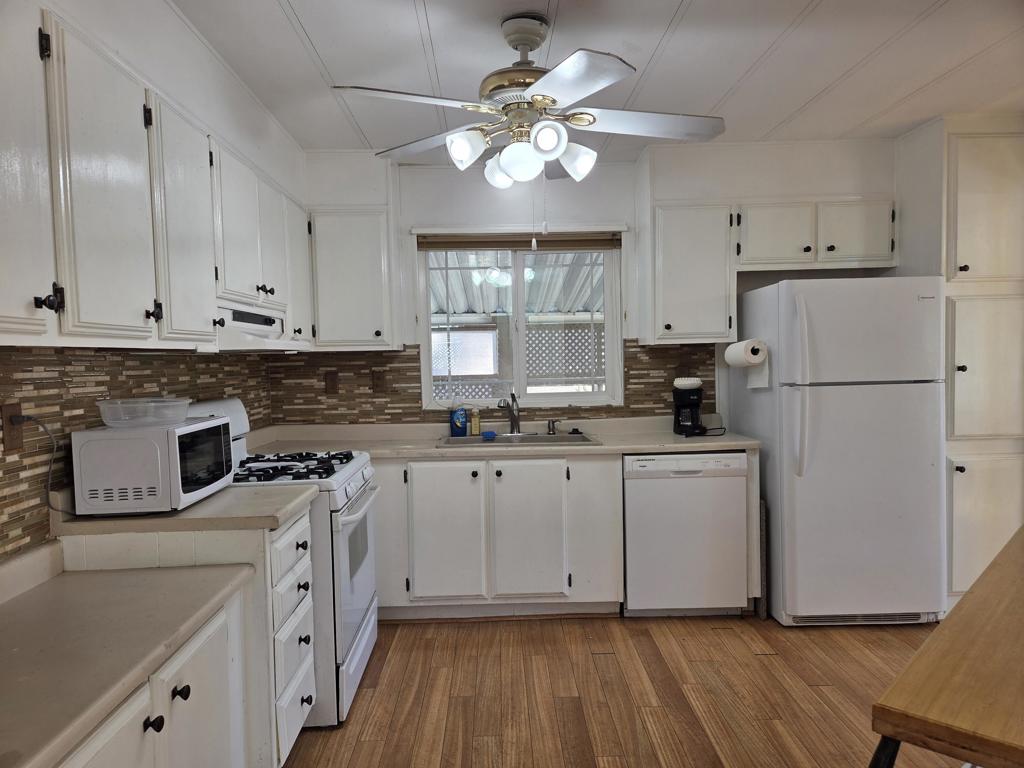 Royal Palms - Manufactured In Park