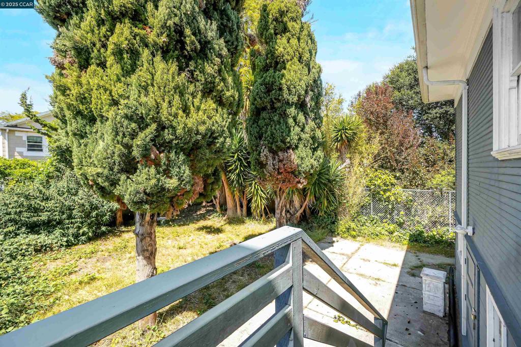 NORTH OAKLAND - Residential