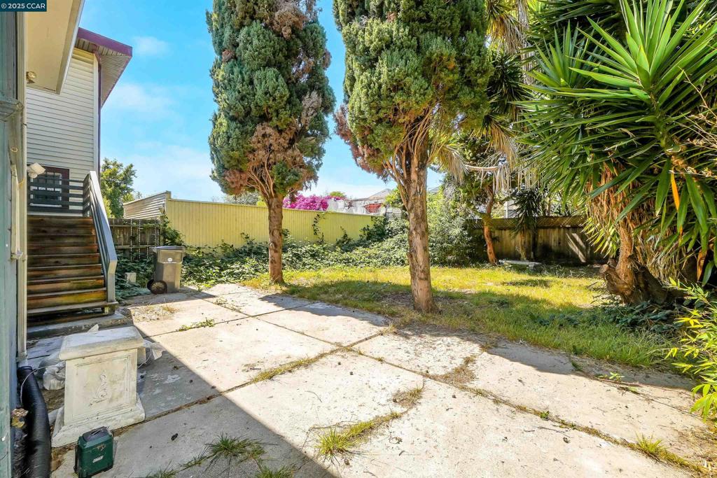 NORTH OAKLAND - Residential