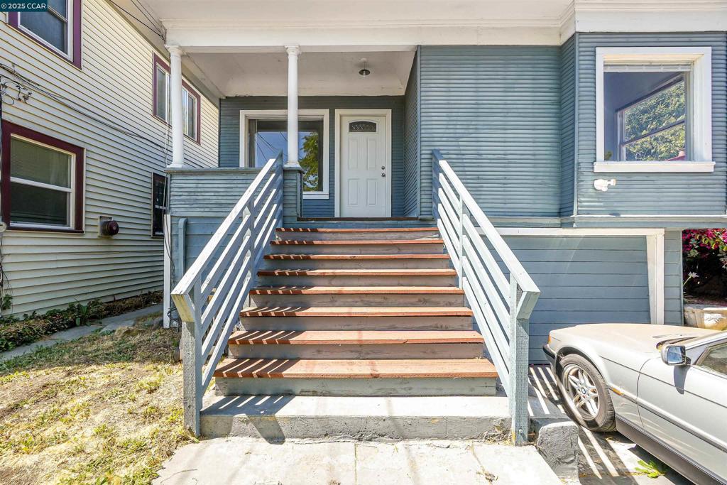 NORTH OAKLAND - Residential