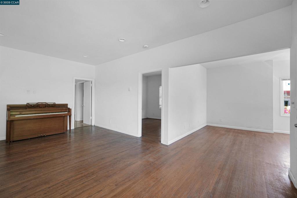 NORTH OAKLAND - Residential