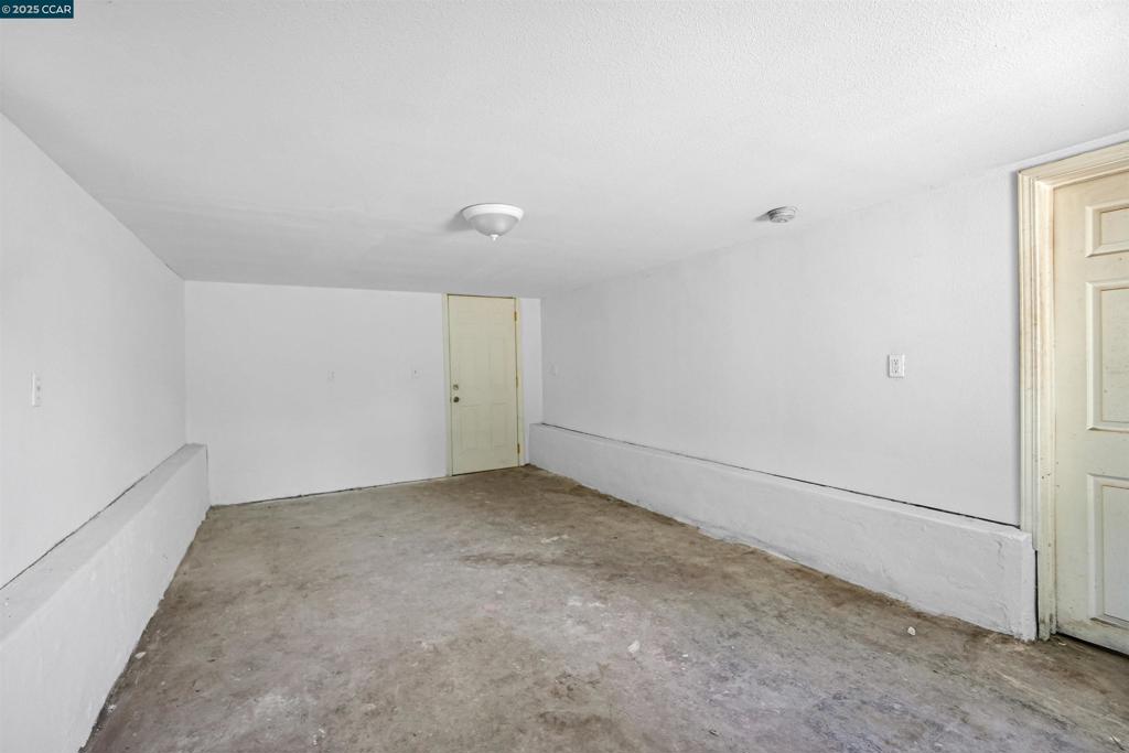 NORTH OAKLAND - Residential