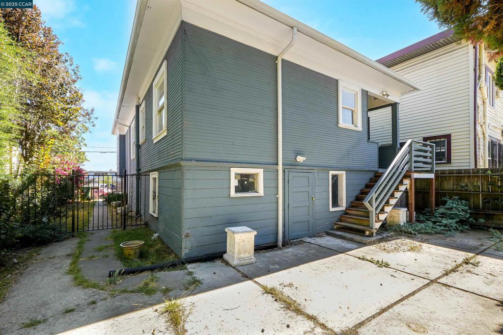 NORTH OAKLAND - Residential