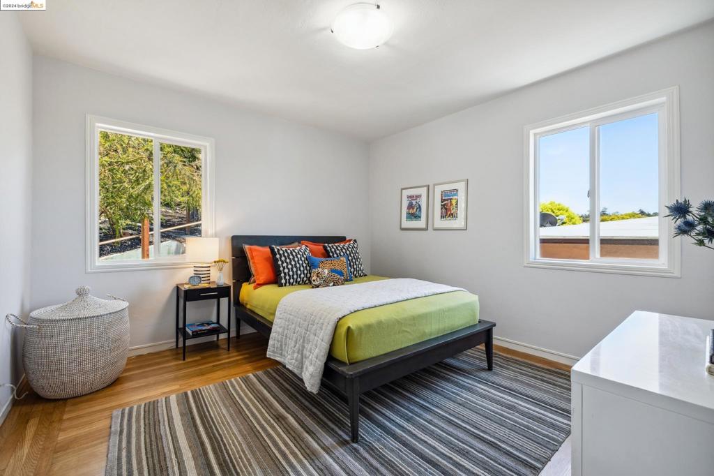 FAT APPLES - Residential