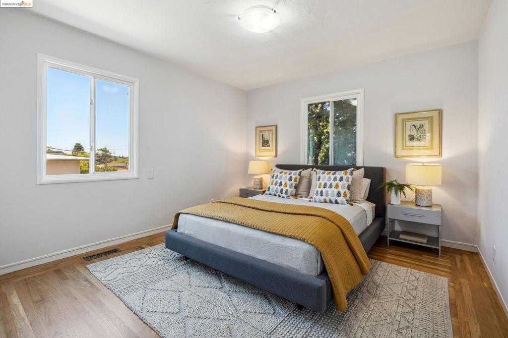 FAT APPLES - Residential