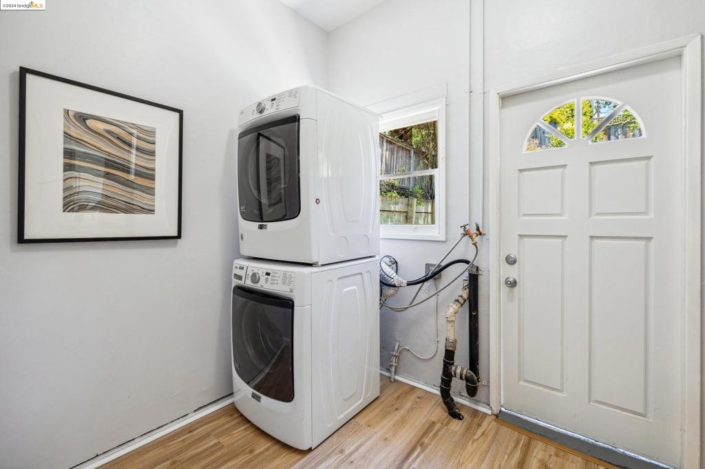 FAT APPLES - Residential