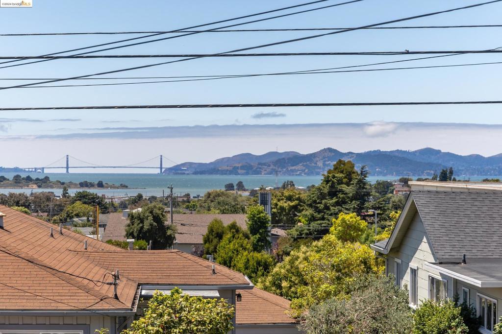 FAT APPLES - Residential