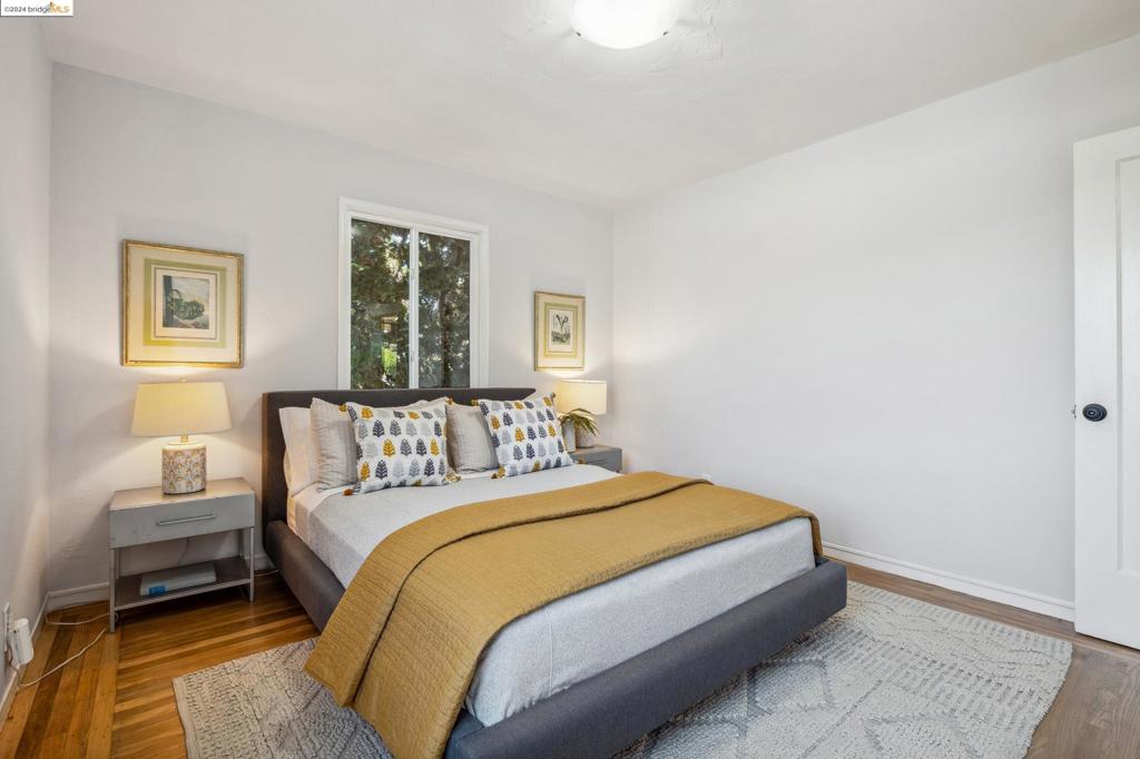 FAT APPLES - Residential