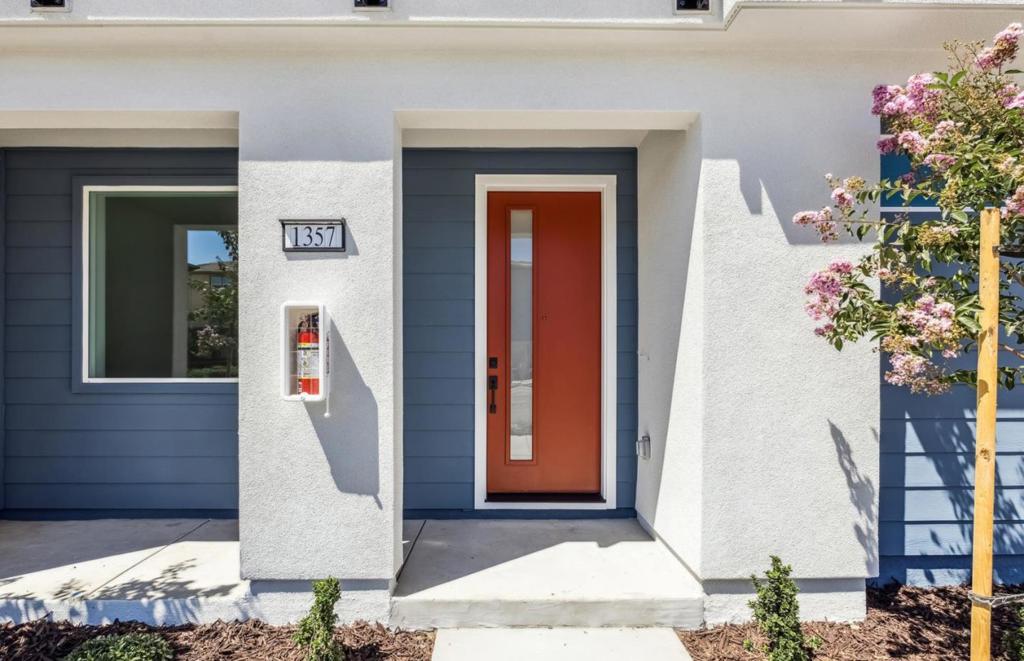 1357 California Circle