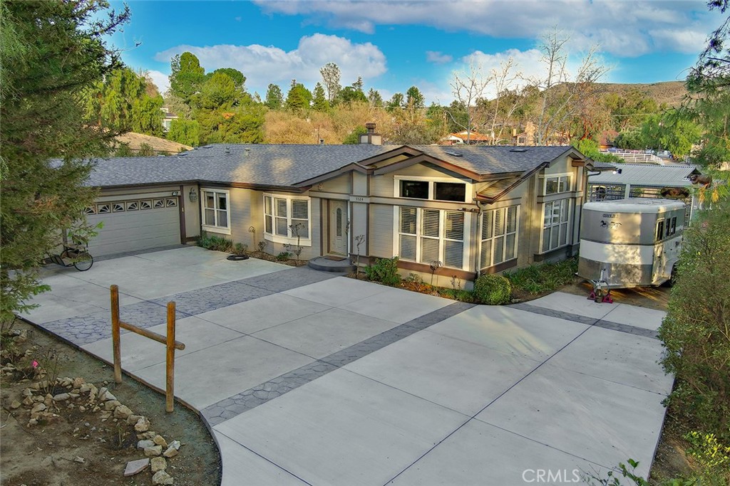 5524 Fairview Place