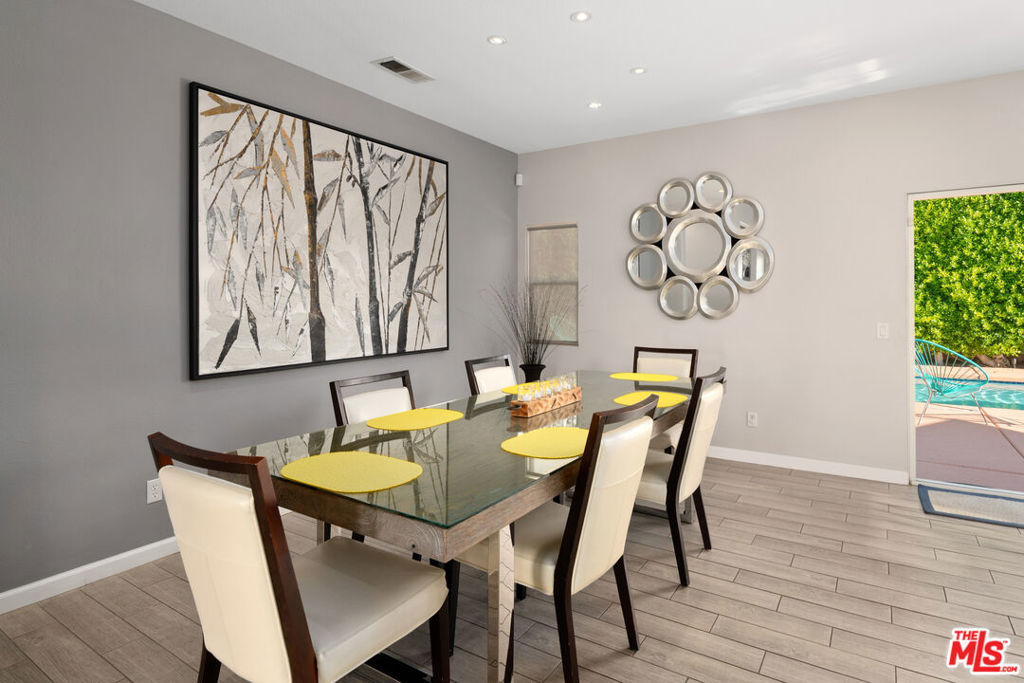 Flora Vista - Residential