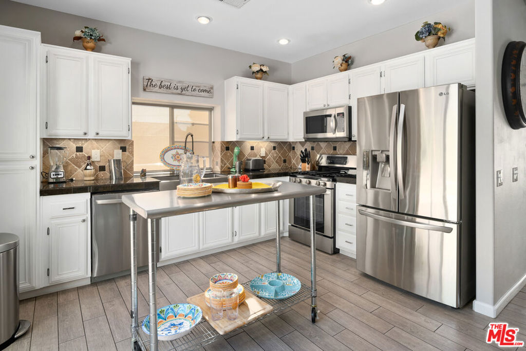 Flora Vista - Residential