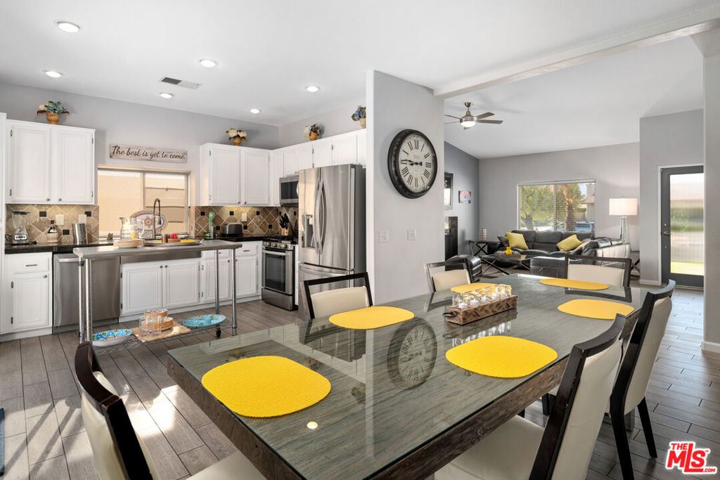 Flora Vista - Residential